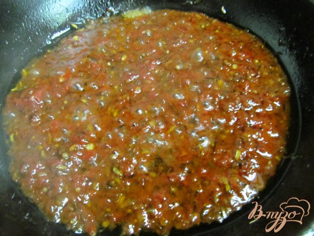 Мясные оладьи под соусом чатни Мясные оладьи под соусом чатни