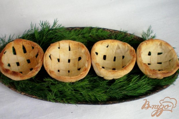Мясной салат в корзиночках Мясной салат в корзиночках