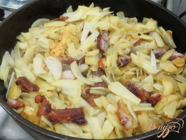 Картофель жареный на свиной грудинке Картофель жареный на свиной грудинке