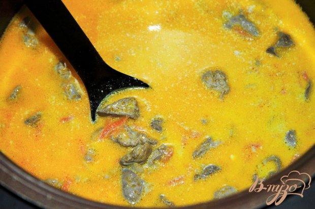 Куриные сердечки и печень в сметане в мультиварке Куриные сердечки и печень в сметане в мультиварке