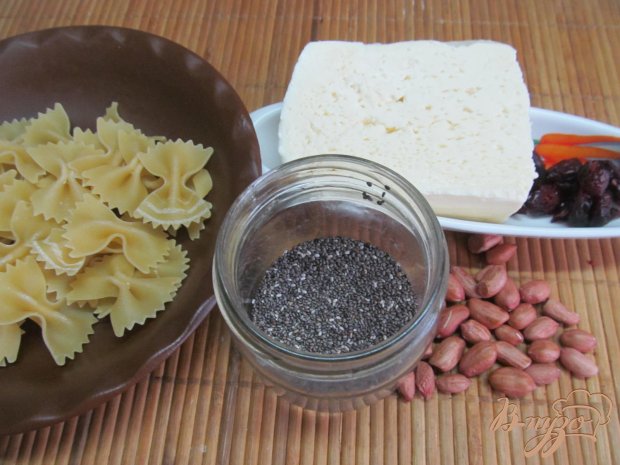 Макароны с арахисом и клюквой Макароны с арахисом и клюквой