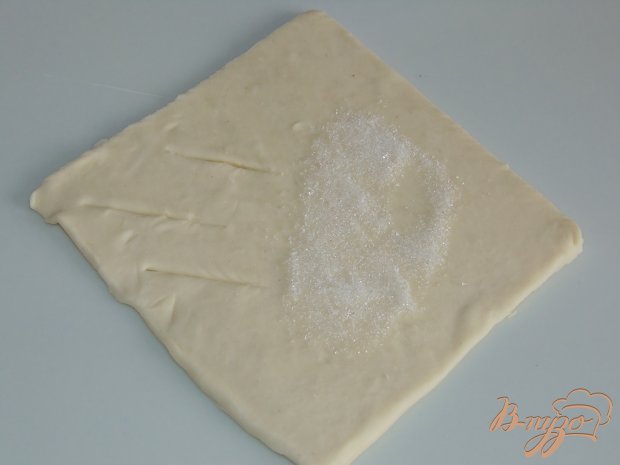 Слойки с клубникой Слойки с клубникой