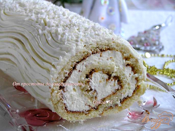 Рулет на сгущенке с кокосовой стружкой и маскарпоне Рулет на сгущенке с кокосовой стружкой и маскарпоне