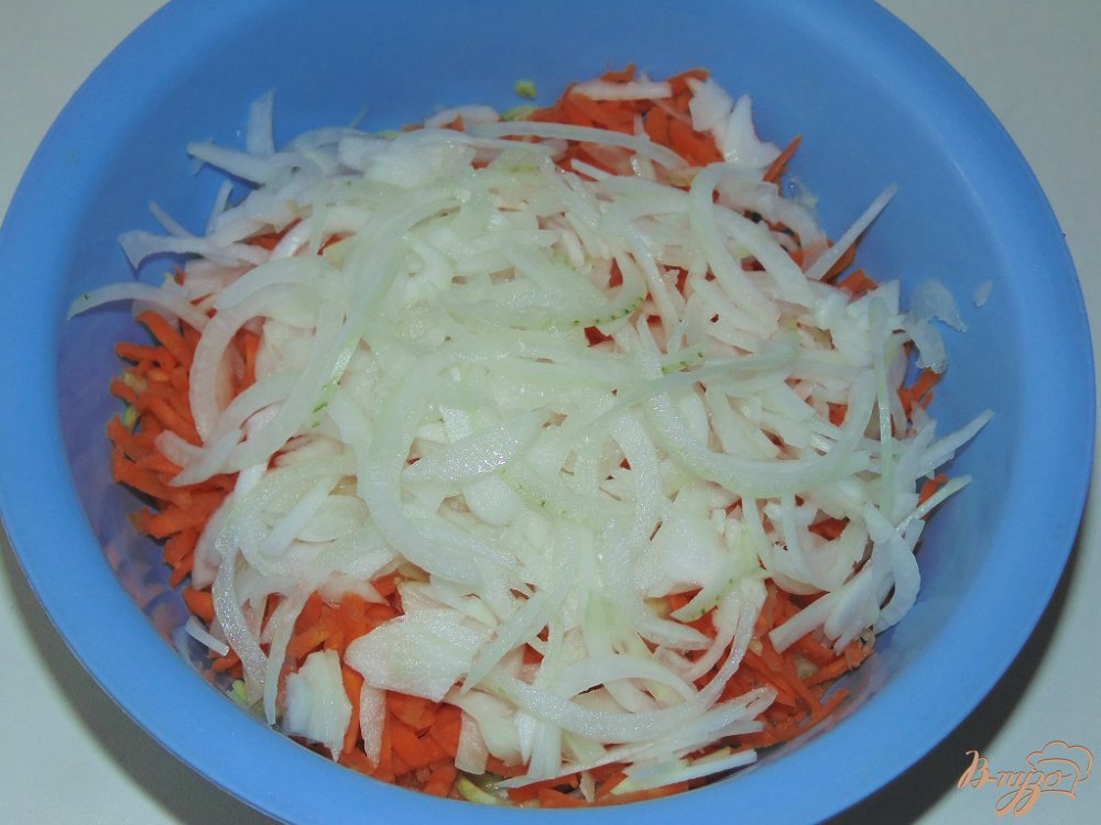 Оладьи из кабачка с морковью и луком Оладьи из кабачка с морковью и луком