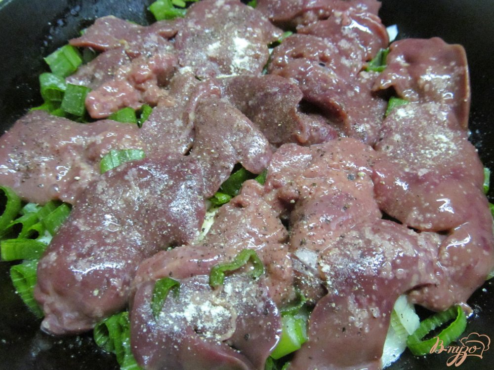 Куриная печень с овощами Куриная печень с овощами