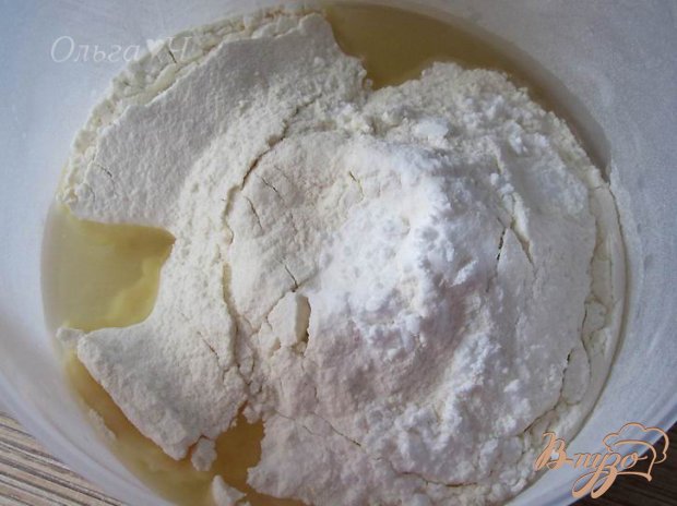 Шарлотка с яблоками в лимонной глазури Шарлотка с яблоками в лимонной глазури