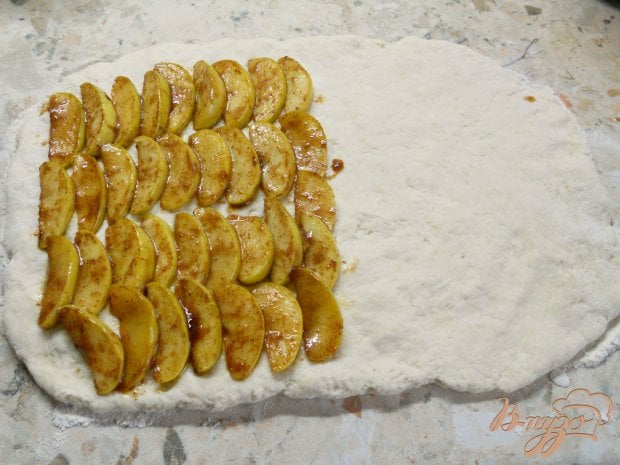 Пряные булочки с яблоками и корицей Пряные булочки с яблоками и корицей