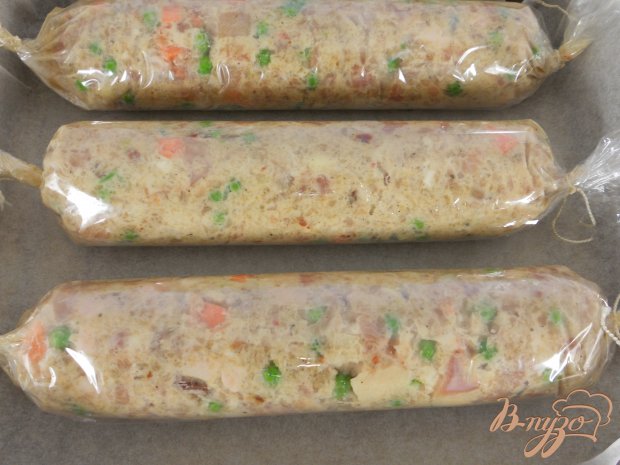 Домашние колбаски с горошком и морковью Домашние колбаски с горошком и морковью