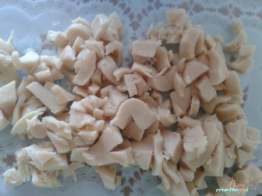 Салат с кальмарами, морковью по-корейски и сыром Салат с кальмарами, морковью по-корейски и сыром