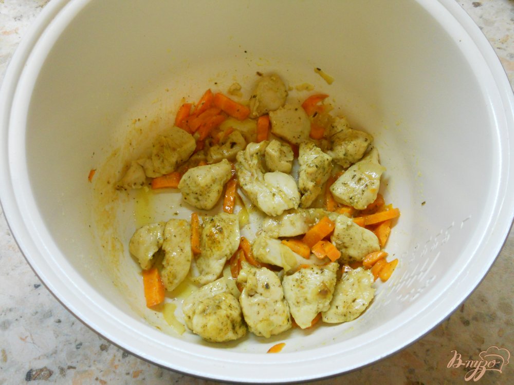 Картофель тушеный с куриным филе в мультиварке Картофель тушеный с куриным филе в мультиварке