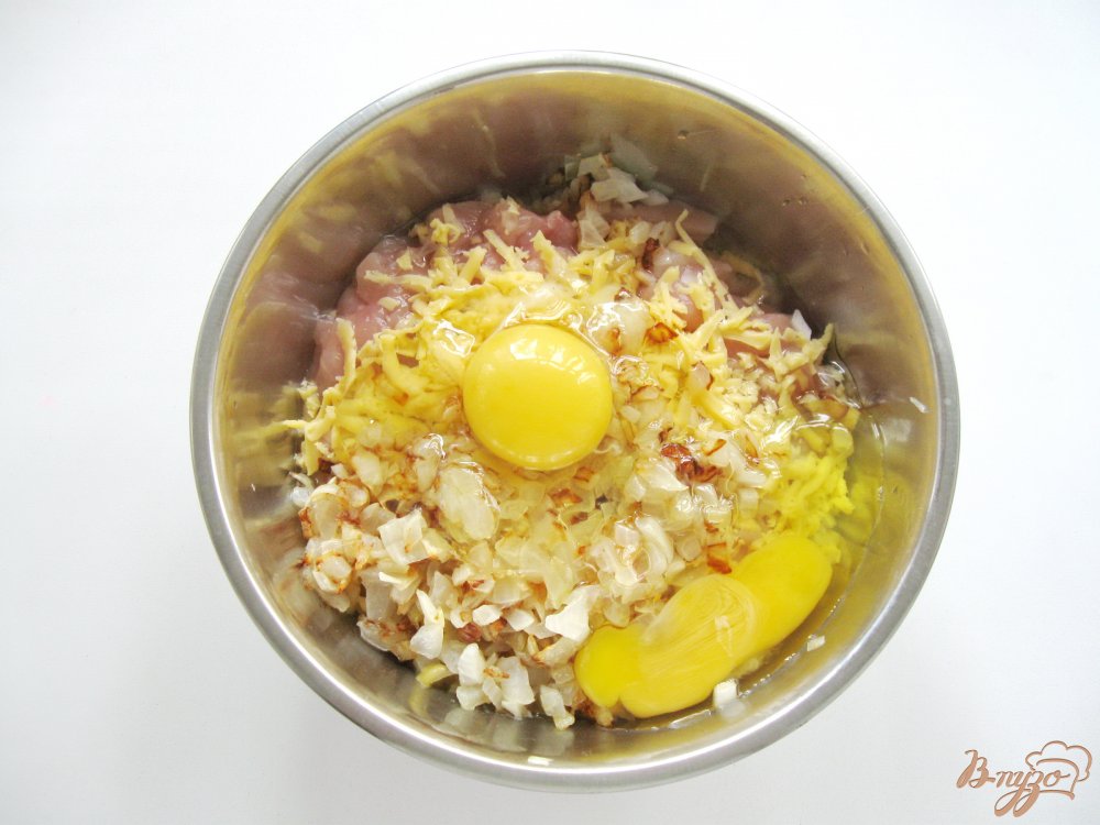 Рубленые куриные котлеты с сыром Рубленые куриные котлеты с сыром
