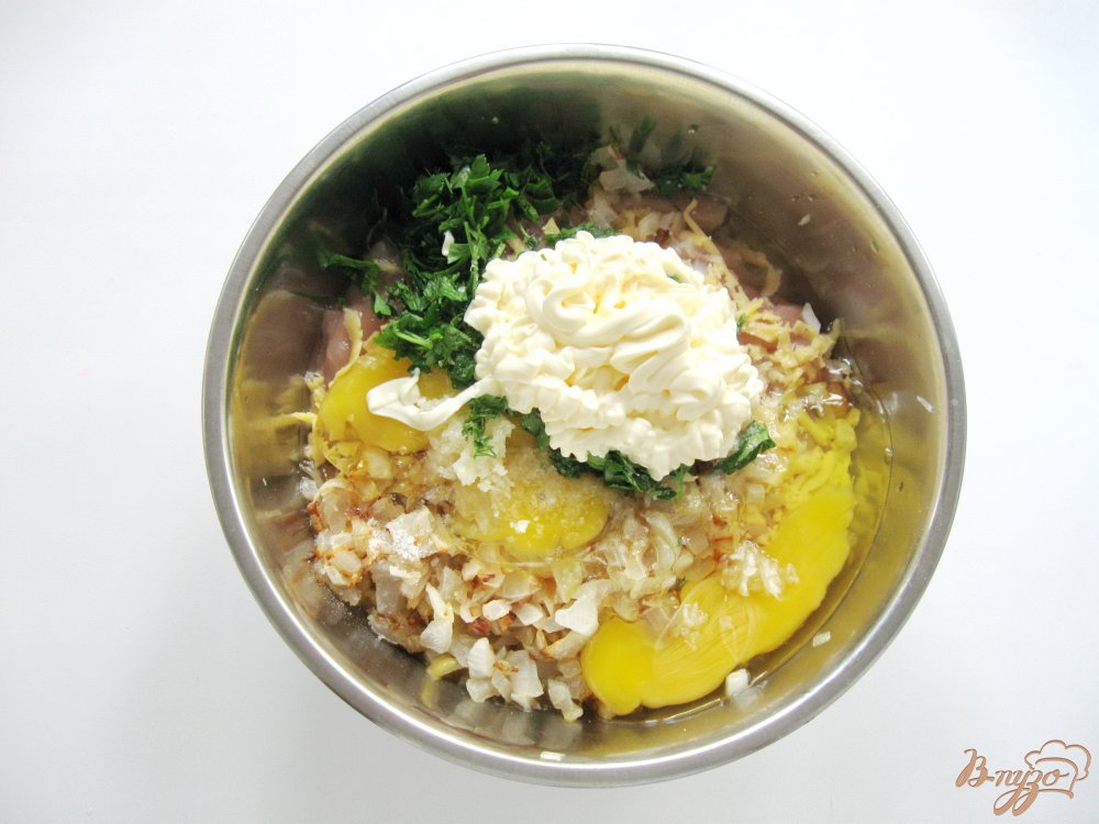 Рубленые куриные котлеты с сыром Рубленые куриные котлеты с сыром
