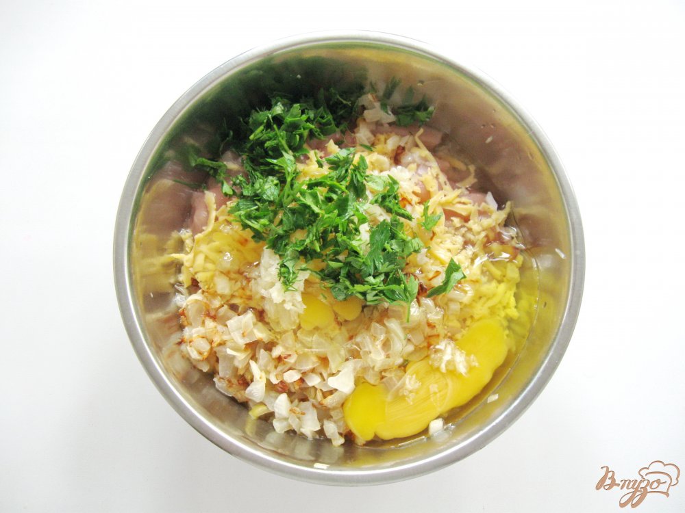 Рубленые куриные котлеты с сыром Рубленые куриные котлеты с сыром