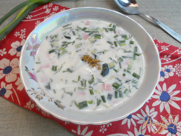 фото рецепта: Окрошка с чесноком и французской горчицей