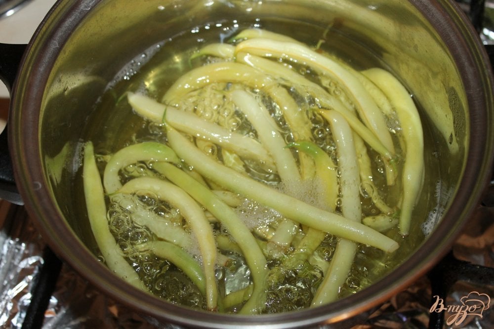 Картофельный гарнир с куриным филе и спаржевой фасолью Картофельный гарнир с куриным филе и спаржевой фасолью
