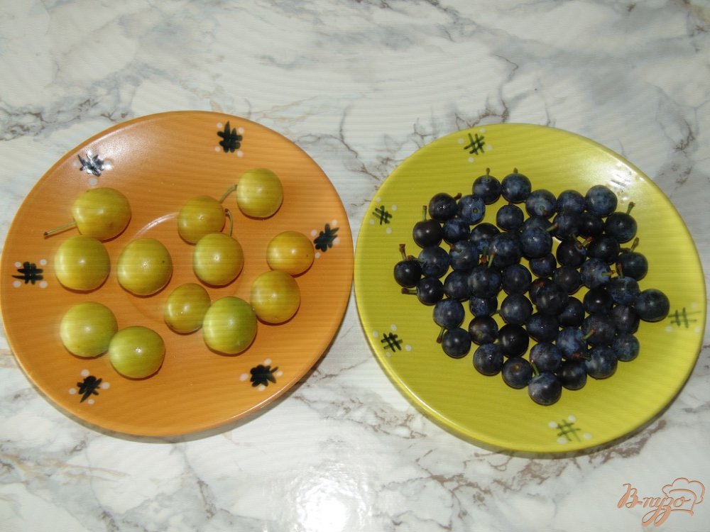Компот из алычи, яблок и терна Компот из алычи, яблок и терна