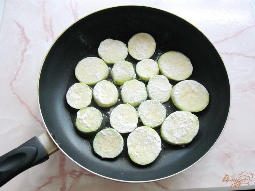 Куриная грудка с кабачками Куриная грудка с кабачками
