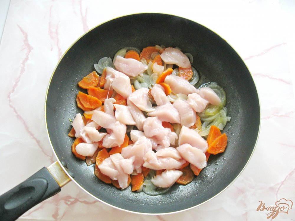 Куриная грудка с кабачками Куриная грудка с кабачками