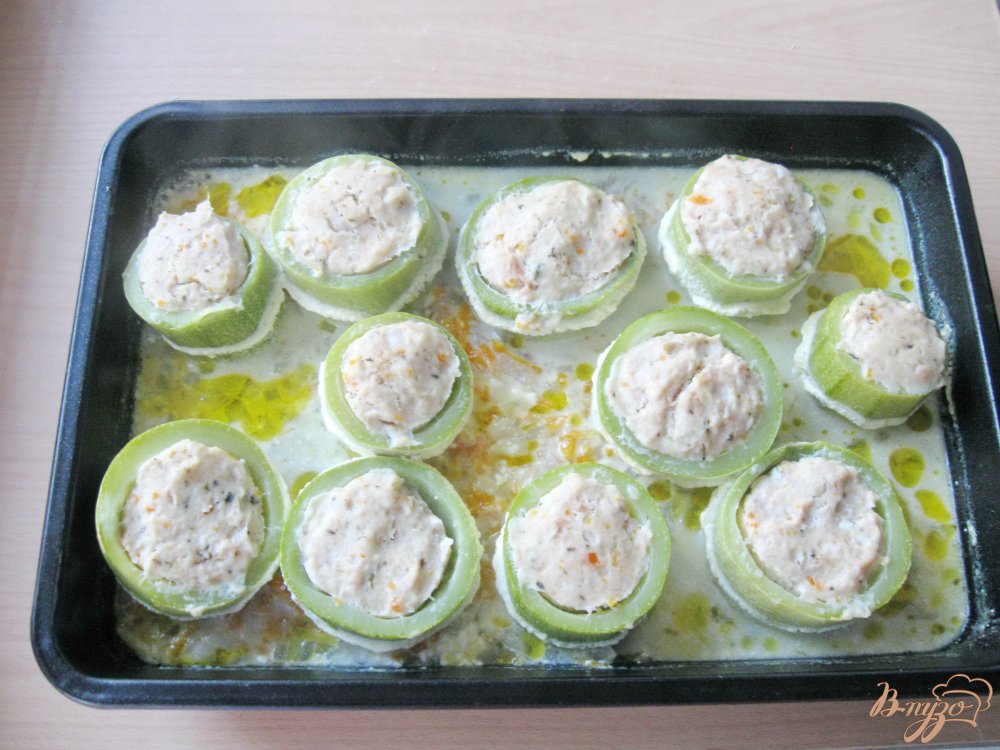 Кабачки, фаршированные курицей Кабачки, фаршированные курицей