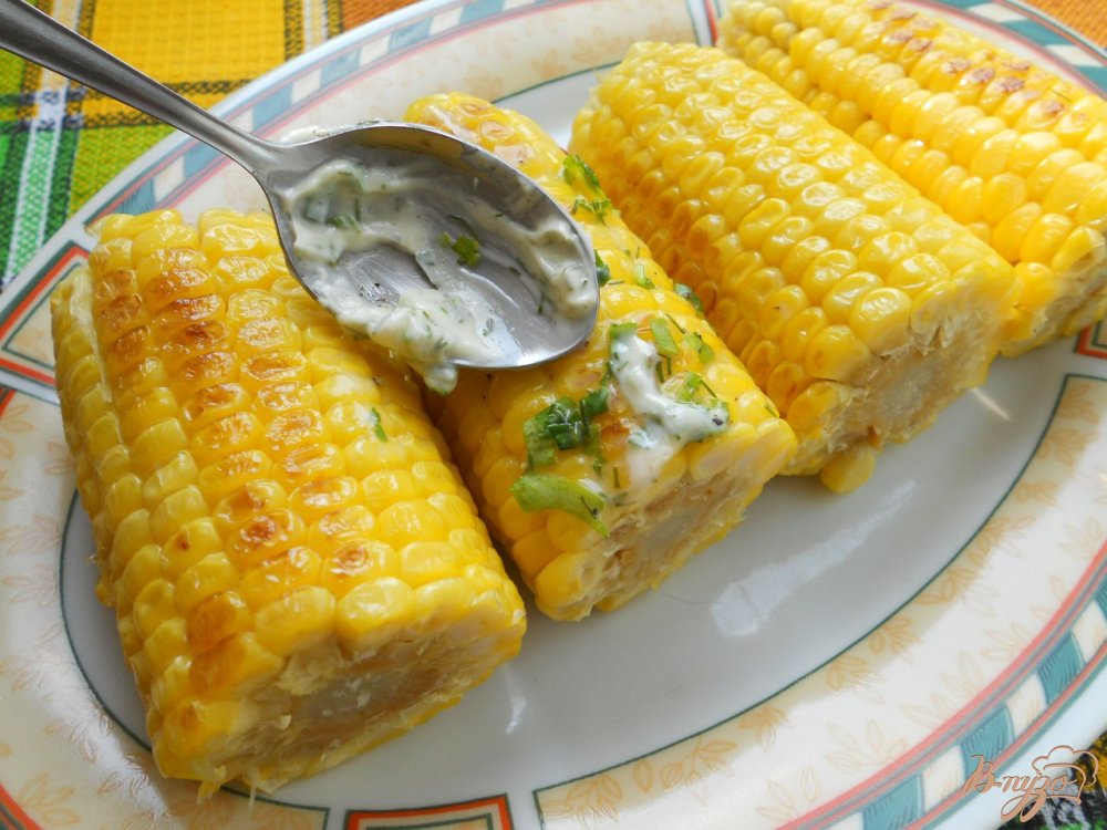 Обжаренная кукуруза с ароматным маслом Обжаренная кукуруза с ароматным маслом