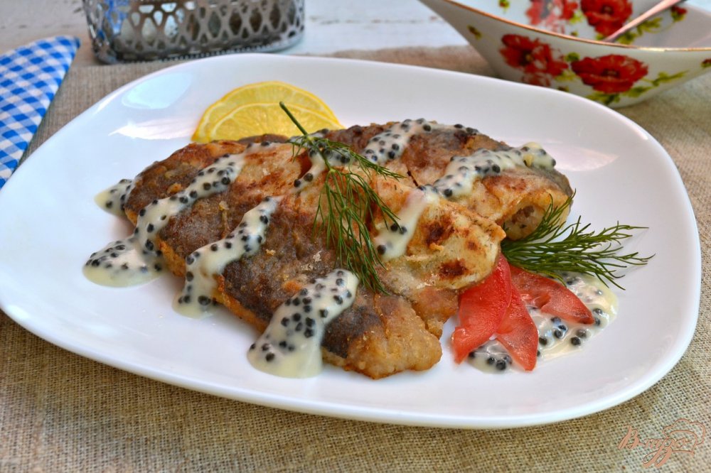 Хек с икорным соусом Хек с икорным соусом