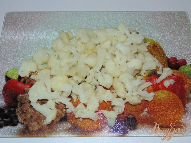 Острый салат из цветной капусты с морковью и адыгейским сыром Острый салат из цветной капусты с морковью и адыгейским сыром