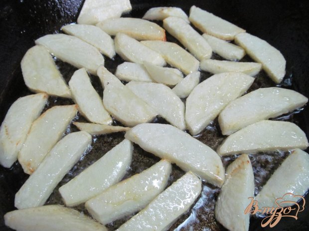Жаренный картофель с баклажаном Жаренный картофель с баклажаном