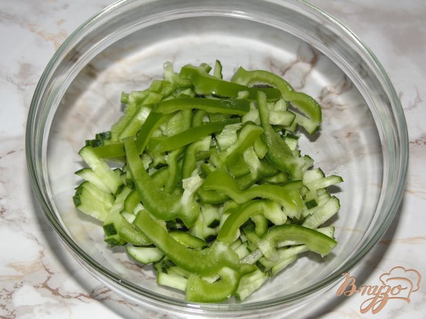 Салат с отварной кукурузой и перепелиными яйцами Салат с отварной кукурузой и перепелиными яйцами