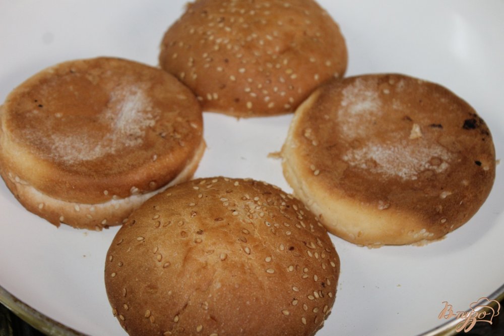 "Big Burger" с двойной котлетой и овощами "Big Burger" с двойной котлетой и овощами