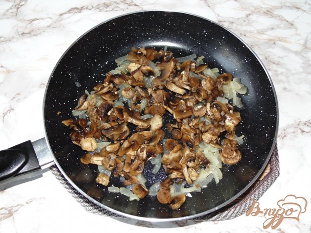 Картофельный салат с шампиньонами и черной фасолью Картофельный салат с шампиньонами и черной фасолью