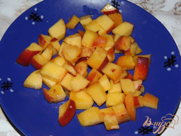 Сырники с персиками Сырники с персиками
