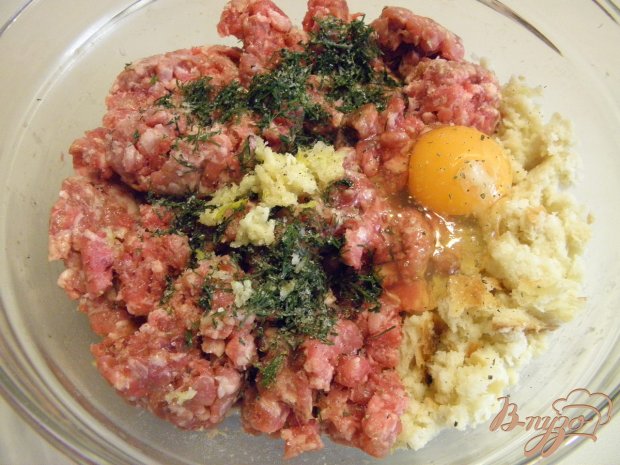 Мясные зразы с яйцом и луком Мясные зразы с яйцом и луком