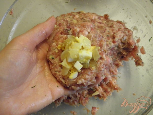Мясные зразы с яйцом и луком Мясные зразы с яйцом и луком