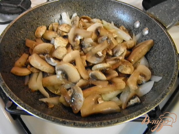 Филе куриное под соусом из грибов Филе куриное под соусом из грибов