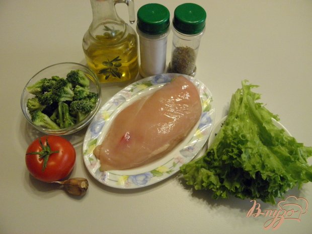 Салат с курицей и брокколи Салат с курицей и брокколи