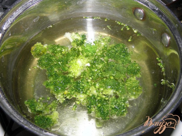 Салат с курицей и брокколи Салат с курицей и брокколи