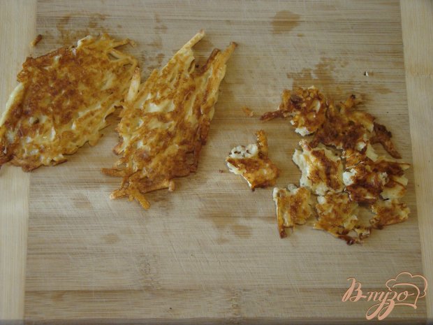 Запеченый картофель с йогуртовым соусом и жареным сыром Запеченый картофель с йогуртовым соусом и жареным сыром