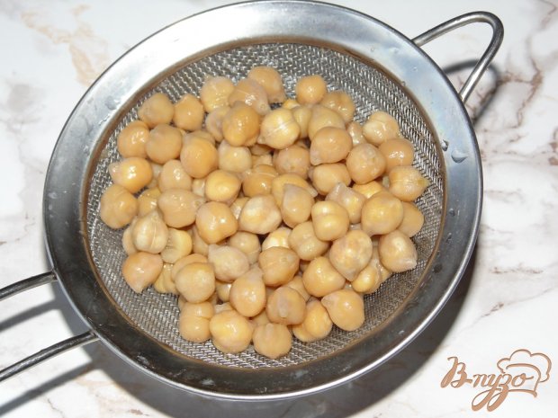 Салат из маринованной морской капусты с морковью и нутом Салат из маринованной морской капусты с морковью и нутом