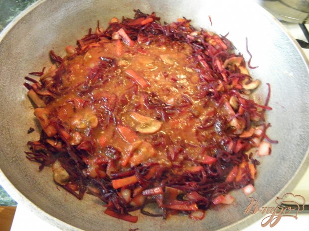 Постный борщ с грибами и стручковой фасолью Постный борщ с грибами и стручковой фасолью