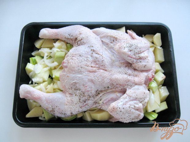 Цыпленок запеченный с овощами Цыпленок запеченный с овощами