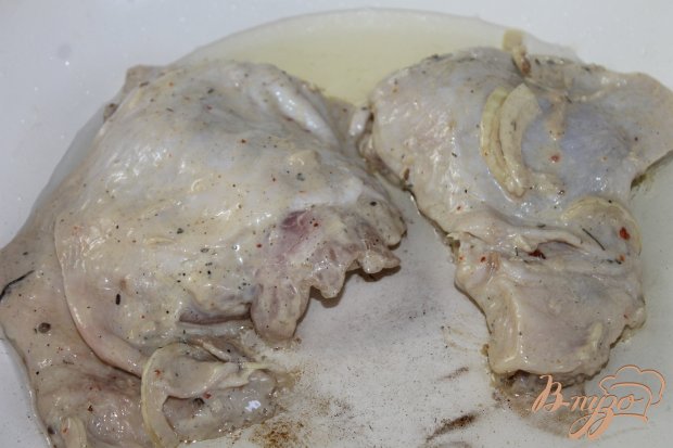 Куриное бедро с помидорами и сыром Куриное бедро с помидорами и сыром