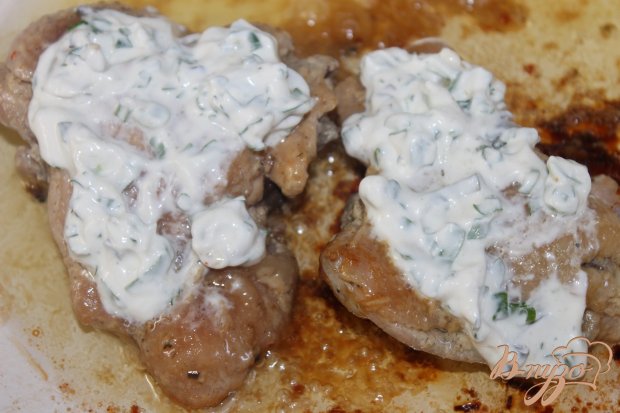 Куриное бедро с помидорами и сыром Куриное бедро с помидорами и сыром