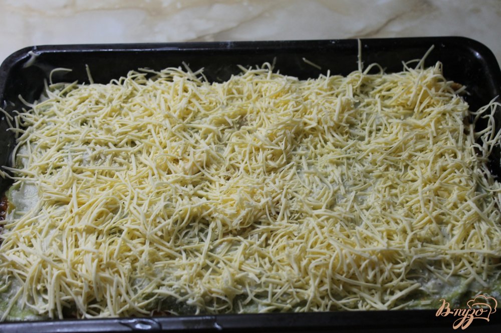 Домашняя лазанья с куриным мясом и помидорами Домашняя лазанья с куриным мясом и помидорами