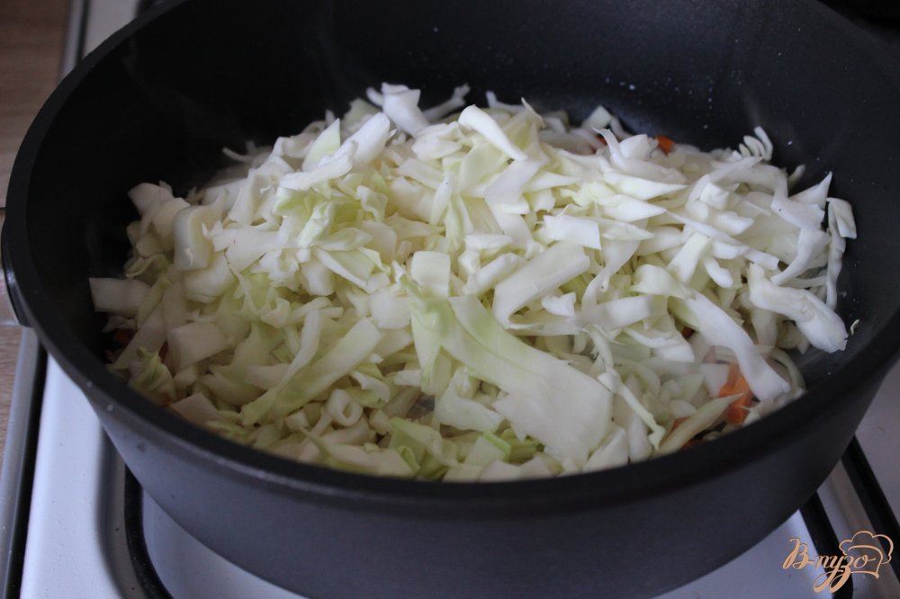 Курица тушеная с овощами Курица тушеная с овощами