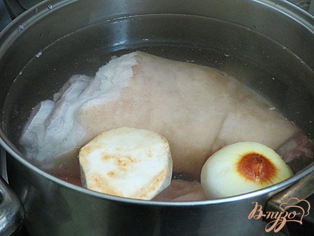 Рулет из рульки и куриного филе Рулет из рульки и куриного филе
