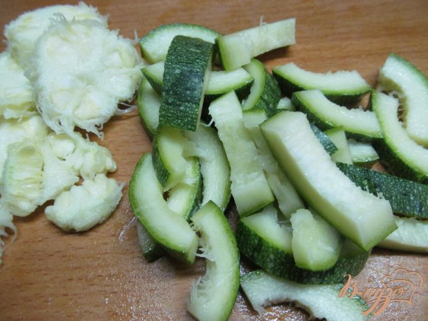 Салат с печенным баклажаном и жаренным кабачком Салат с печенным баклажаном и жаренным кабачком