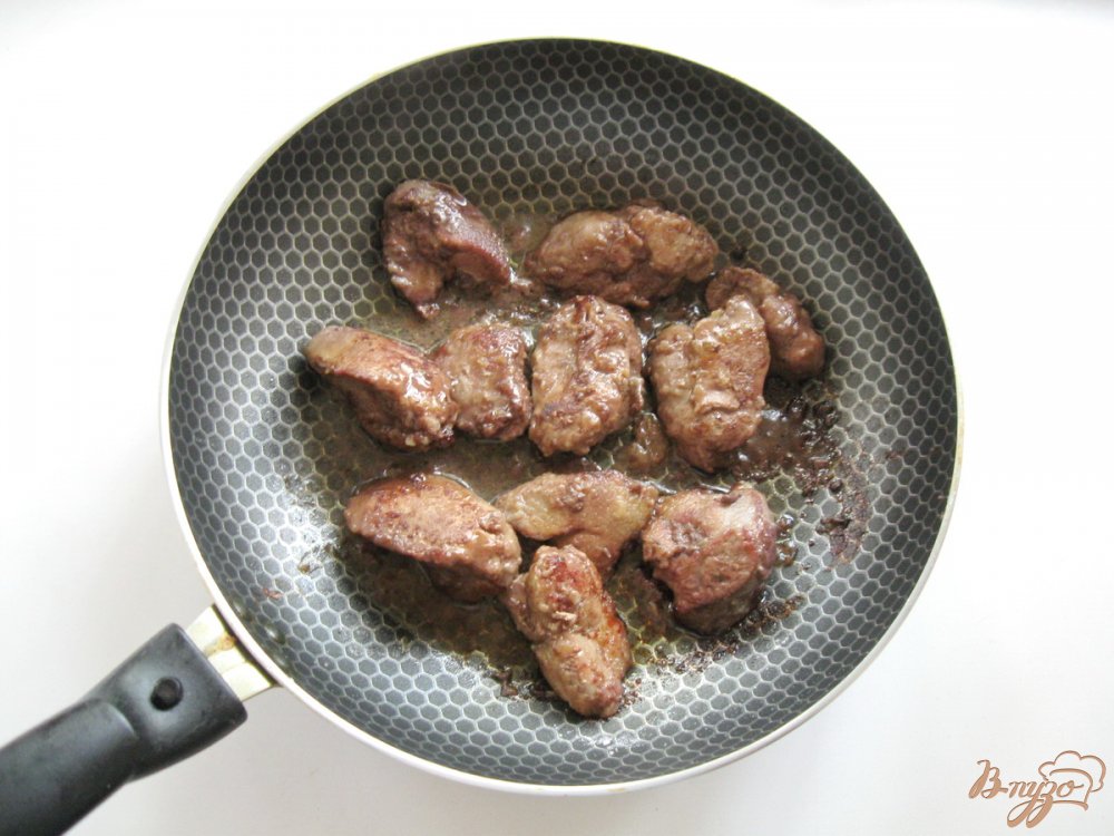 Куриная печень с красным вином Куриная печень с красным вином