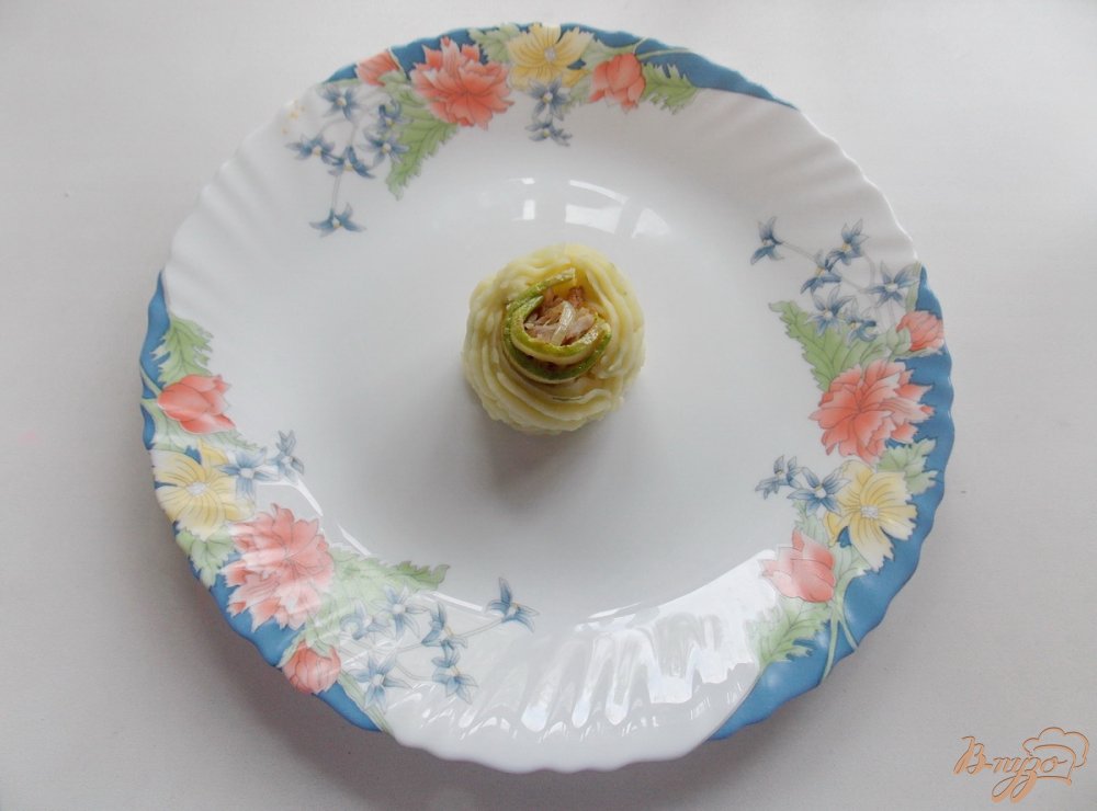 Кабачковые рулетики с курицей картофельным пюре Кабачковые рулетики с курицей картофельным пюре