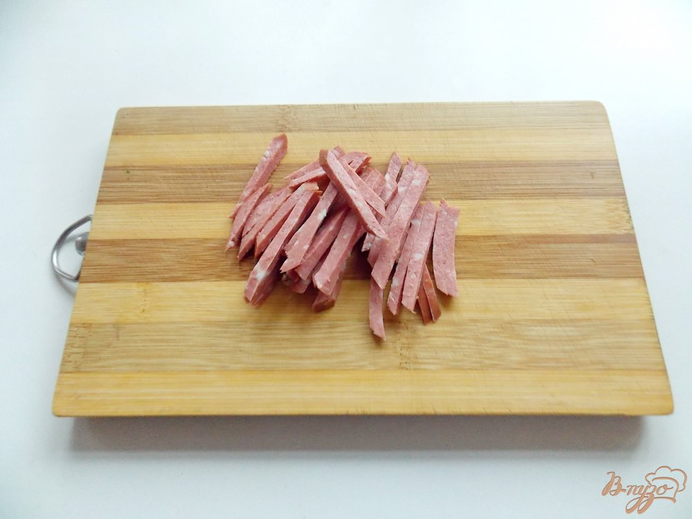 Салат с копченой колбасой и картофелем Салат с копченой колбасой и картофелем