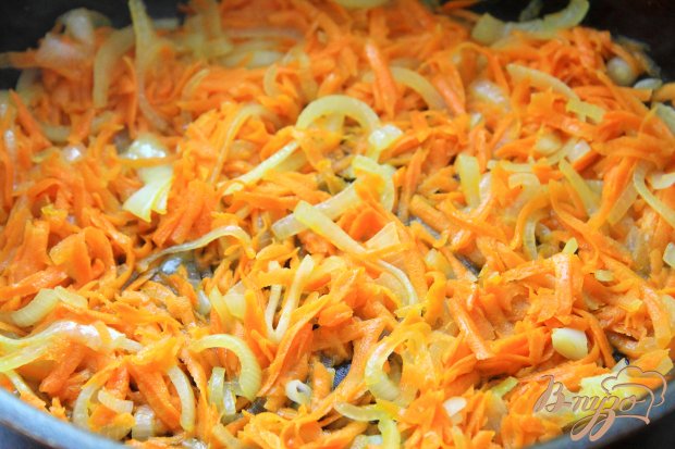 Скумбрия, запеченная с картофелем под помидорами и сыром Скумбрия, запеченная с картофелем под помидорами и сыром